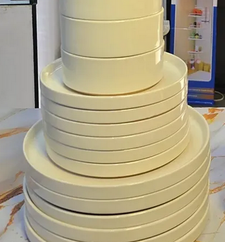 18pcs Quality Dinner Set. image