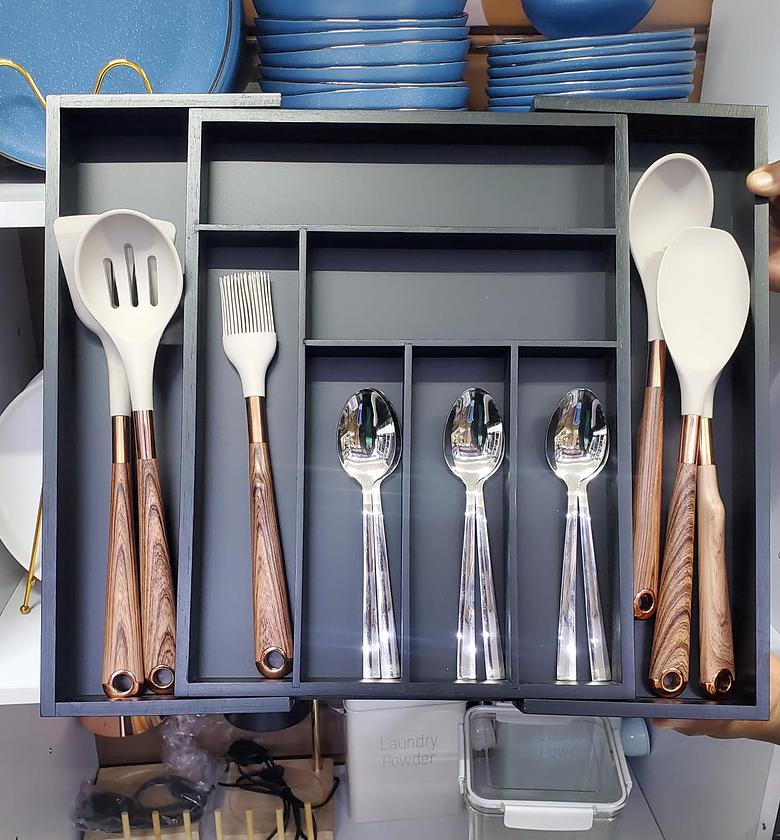 Expandable Bamboo cutlery organizer image