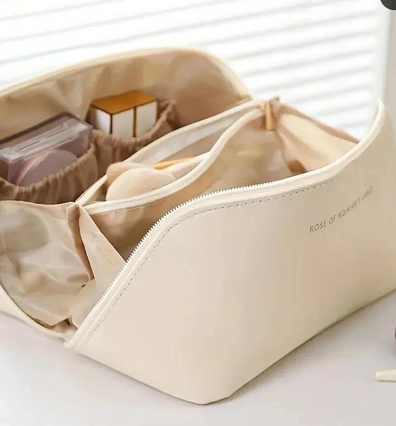 Cosmetic Bag/ Makeup Organizer image