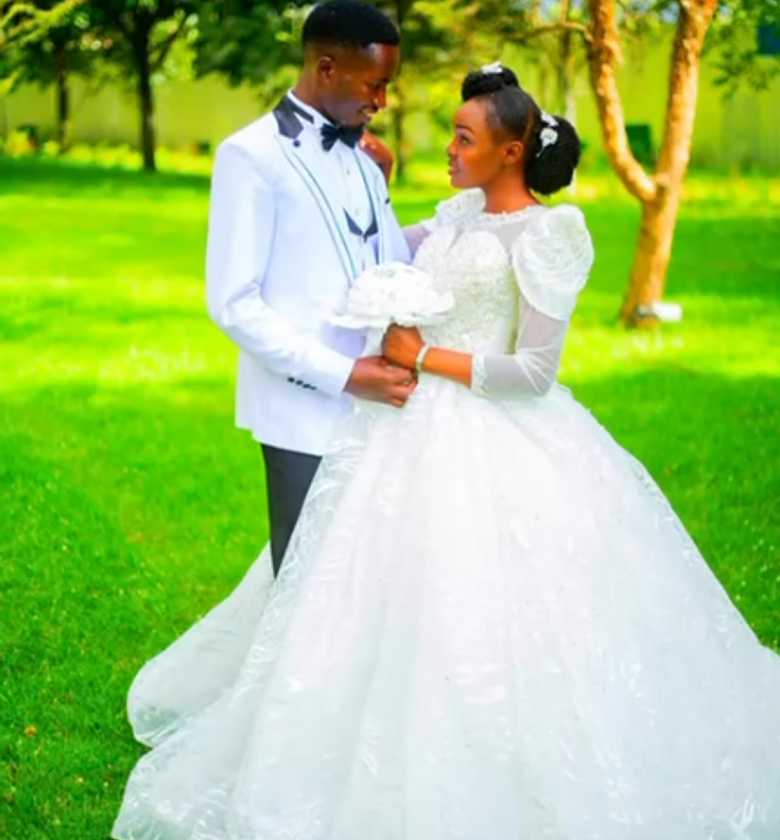 The Grand Duchess Puff-Sleeve Wedding gown image