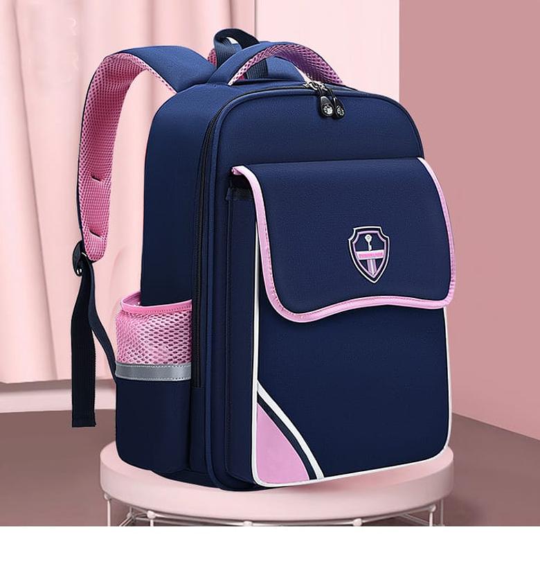  High Quality Large Capacity  Schoolbag image