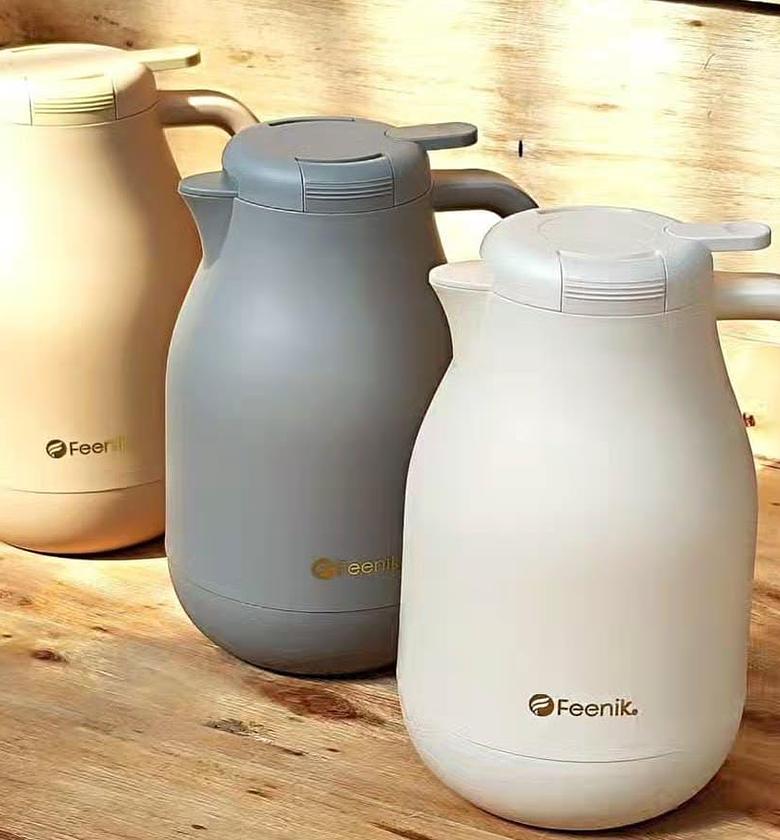 Quality classy thermo flasks. image
