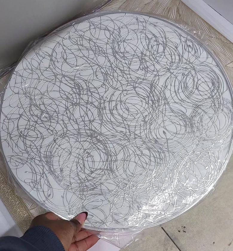 Elegant table mats image