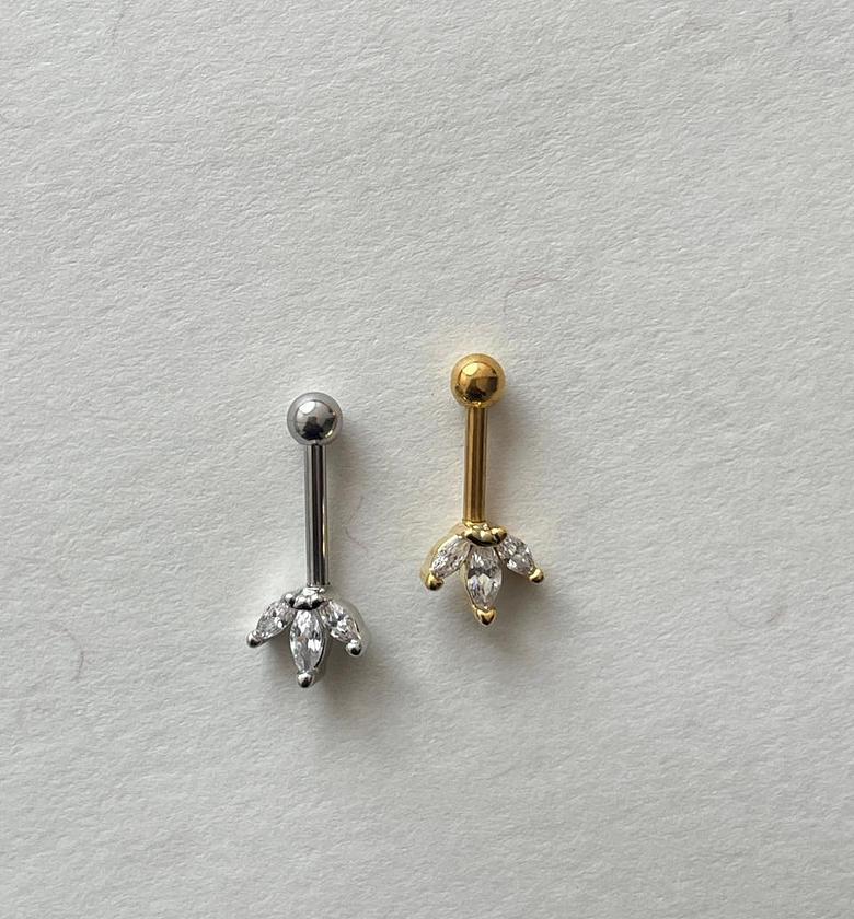 Radiant Lotus Bloom Helix Piercing  image