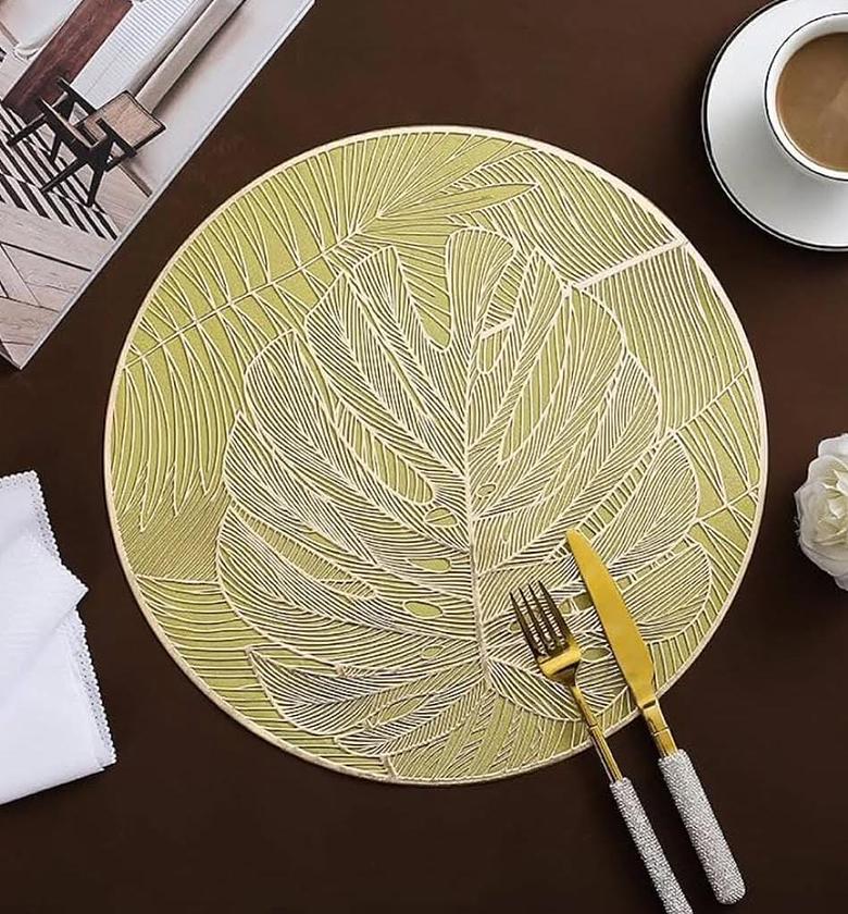 Elegant table mats image