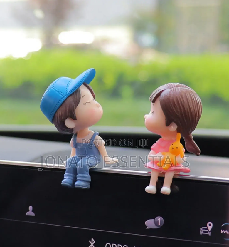 Car Interior Lovely Kissing Couple Dolls Decoration image