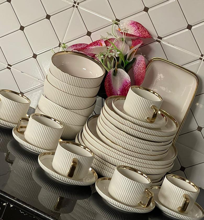 32pcs Gold realm Dinner set image