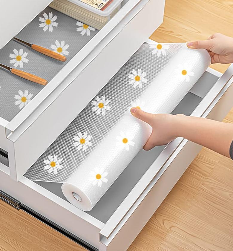 Daisy Print Drawer & Shelf Liner – 45cm x 500cm image