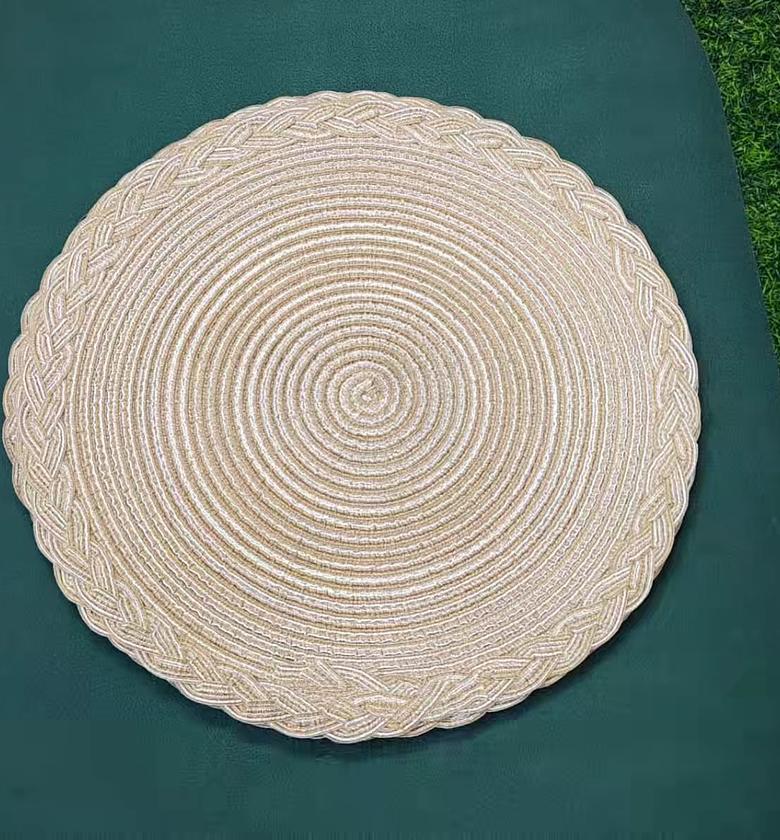 Nordic Braided Heat-Resistant Table Mat image