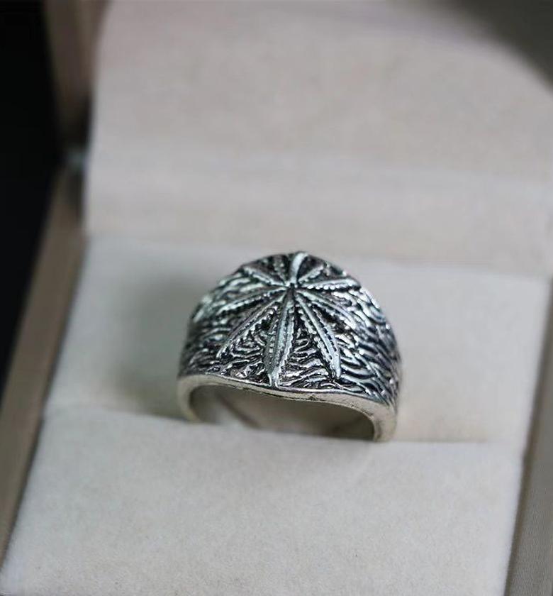 Arya Lotus Shield Ring image