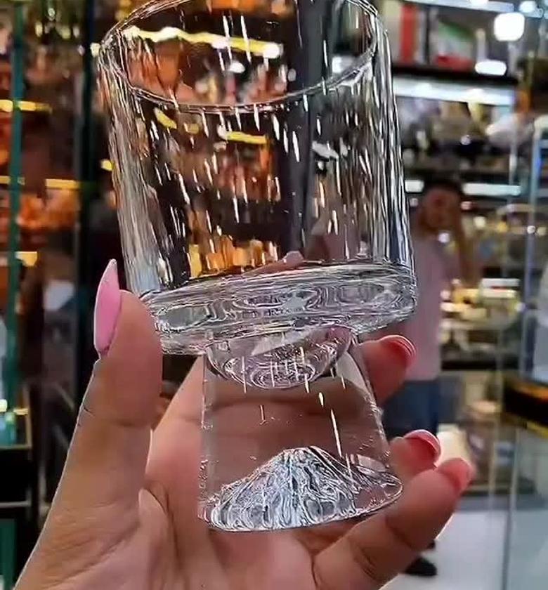 Mountain Vista Crystal Glass image