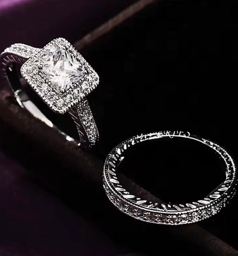 Brilliant Halo Pure Silver Double Ring Set image