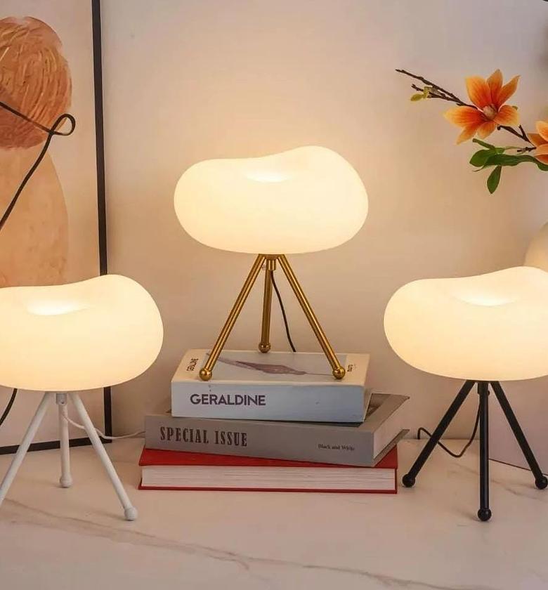 Creative Luxury Tripod Cloud Lamp image