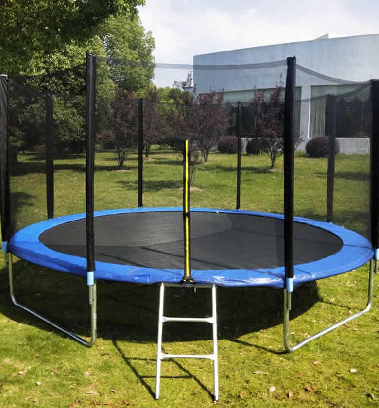 12Ft Trampoline. Skippy Trampolines Outdoor Trampoline With Safety Net (12FT image