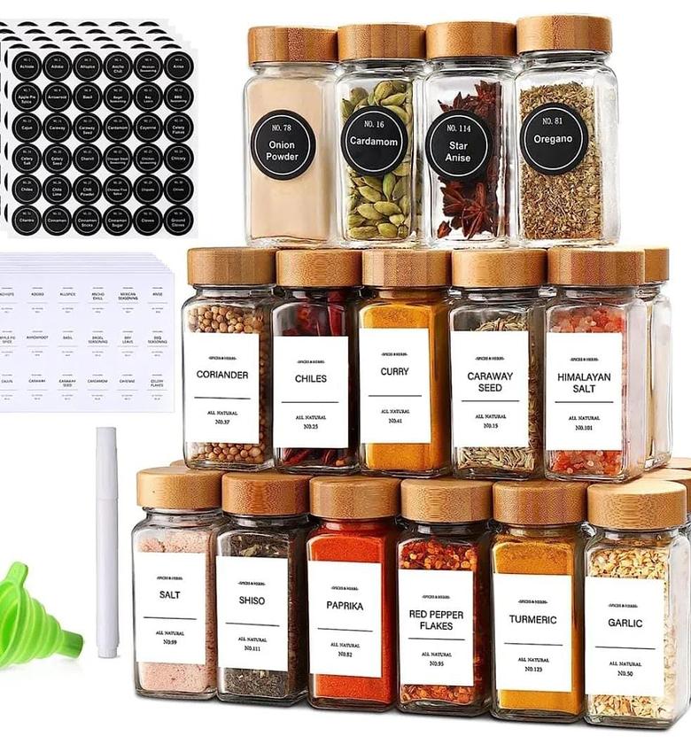 Glass storage spice jars with bamboo lid image