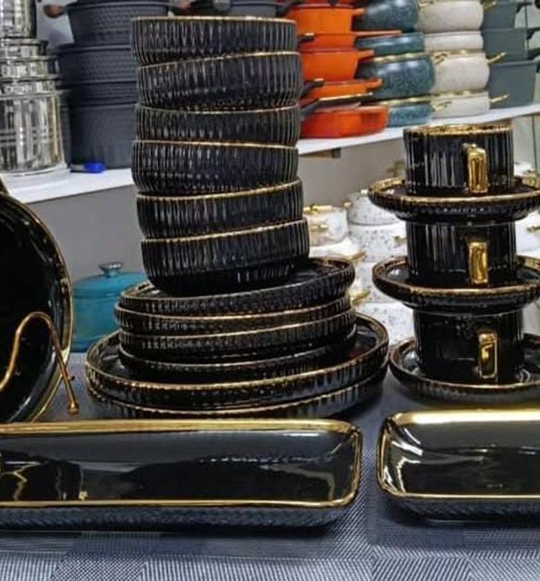 32pcs legant European Porcelai Dinner set image