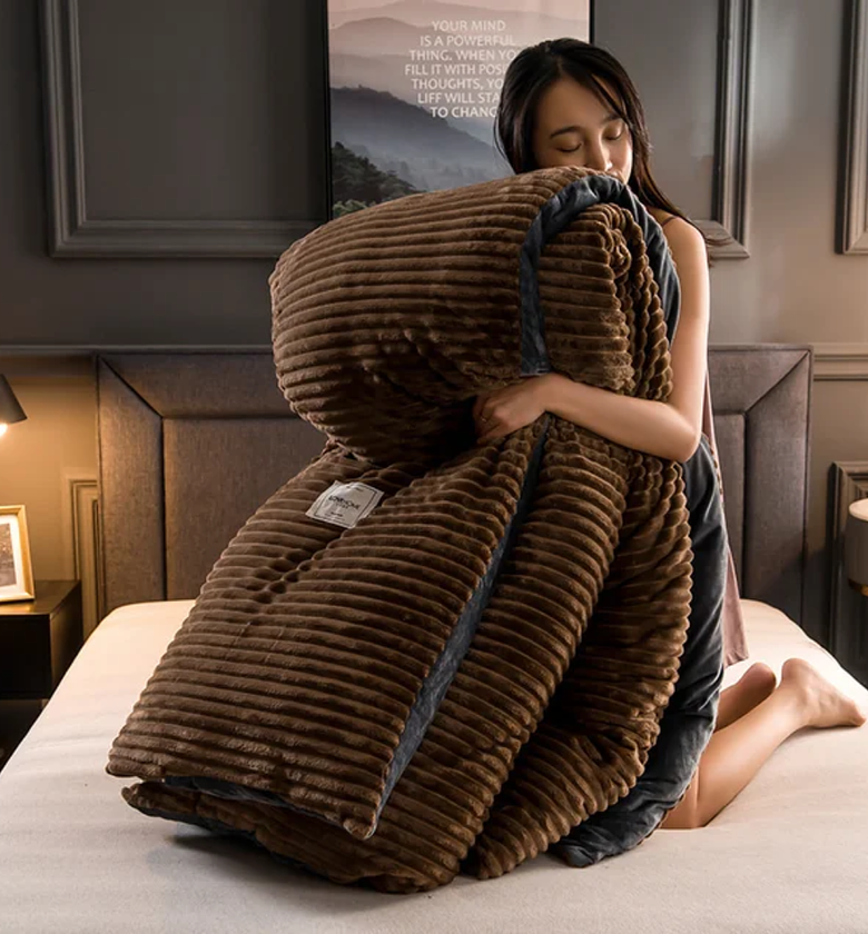 High Quality Warm Velvet Duvet Set - 6by6 image