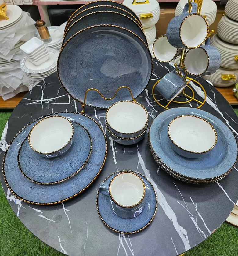 Porcelain Dinner set. image