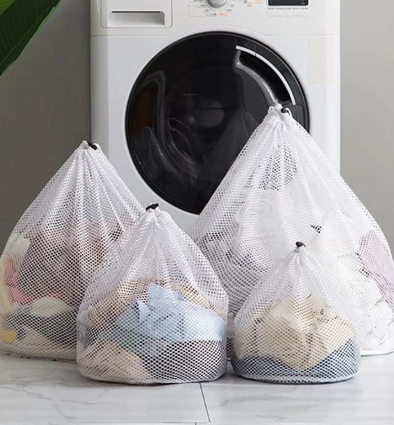 4 Pcs Heavy Duty Mesh Laundry Bags for Washing Machine & Delicates, Assorted Sizes (30x40cm to 60x80cm) - Protects Clothes image
