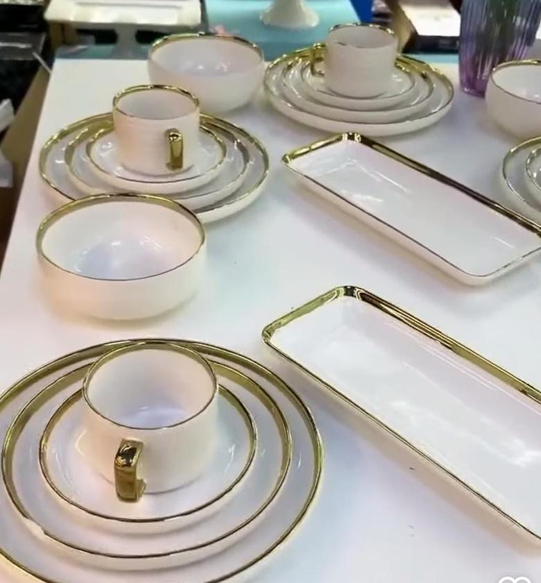 32pcs legant European Porcelain Dinner set image