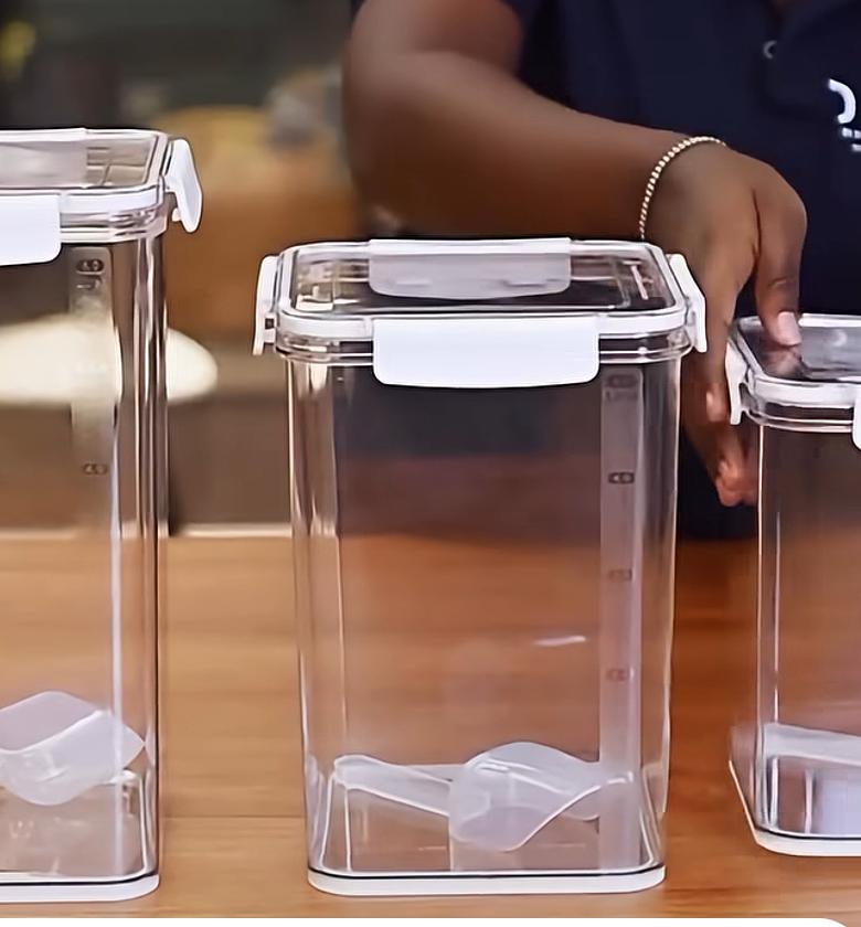 4ltr Airtight food containers  image