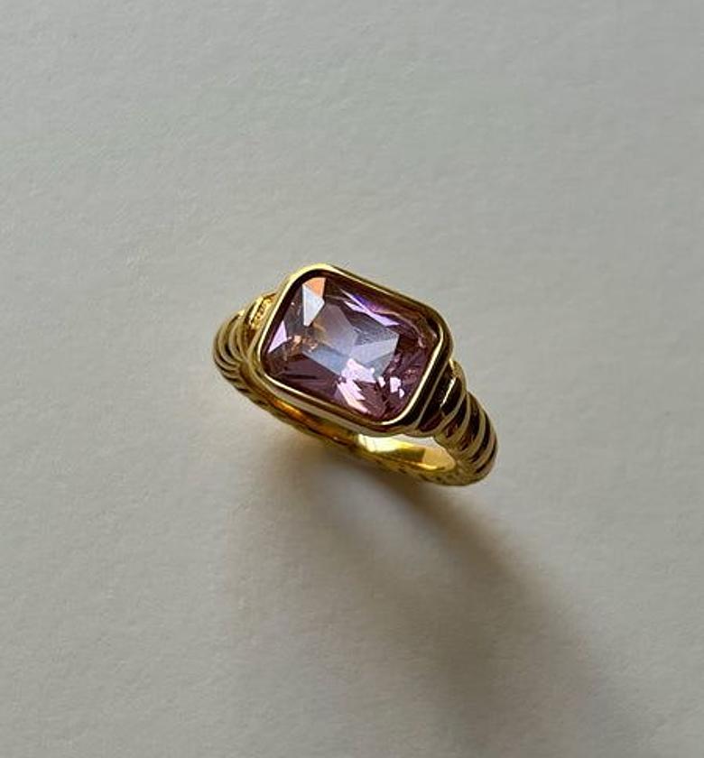 Blush Twist Ring image