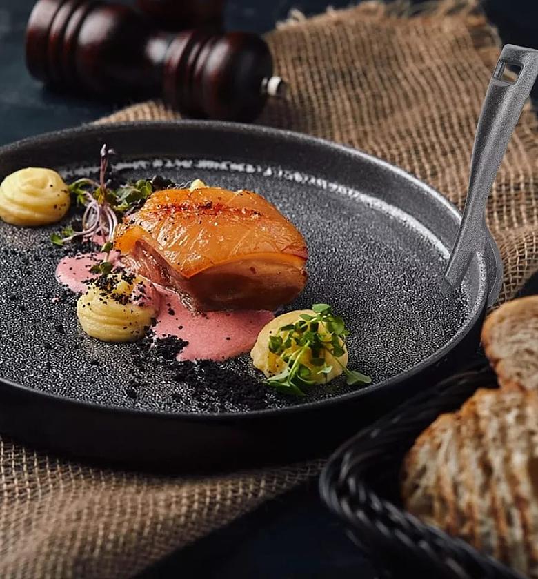 Hot pan tongs  image