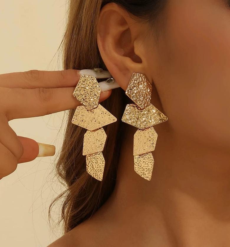 3D staircase earrings image