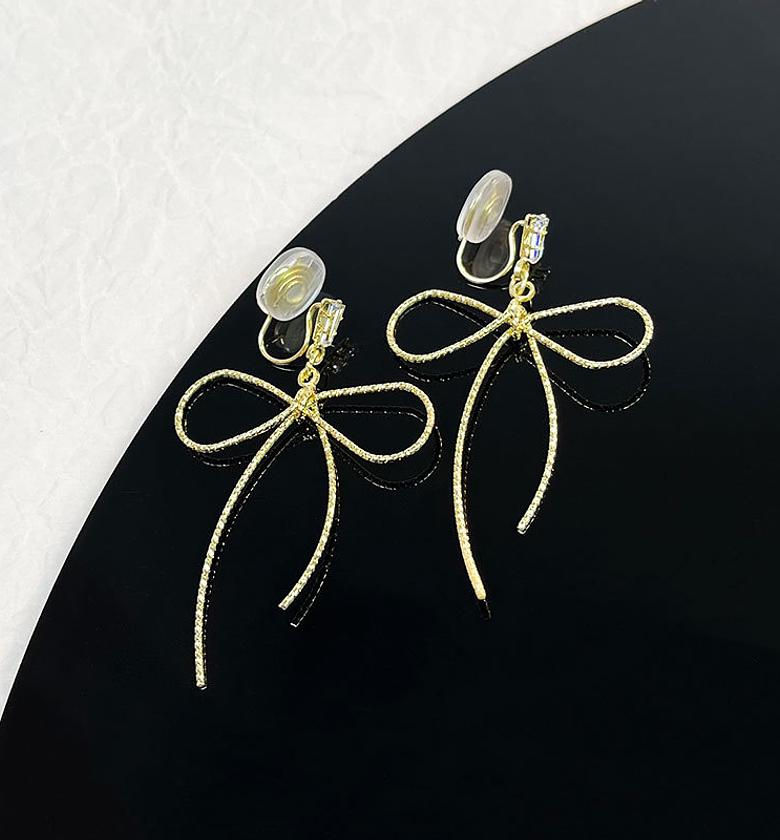Bow Clip on earrings image