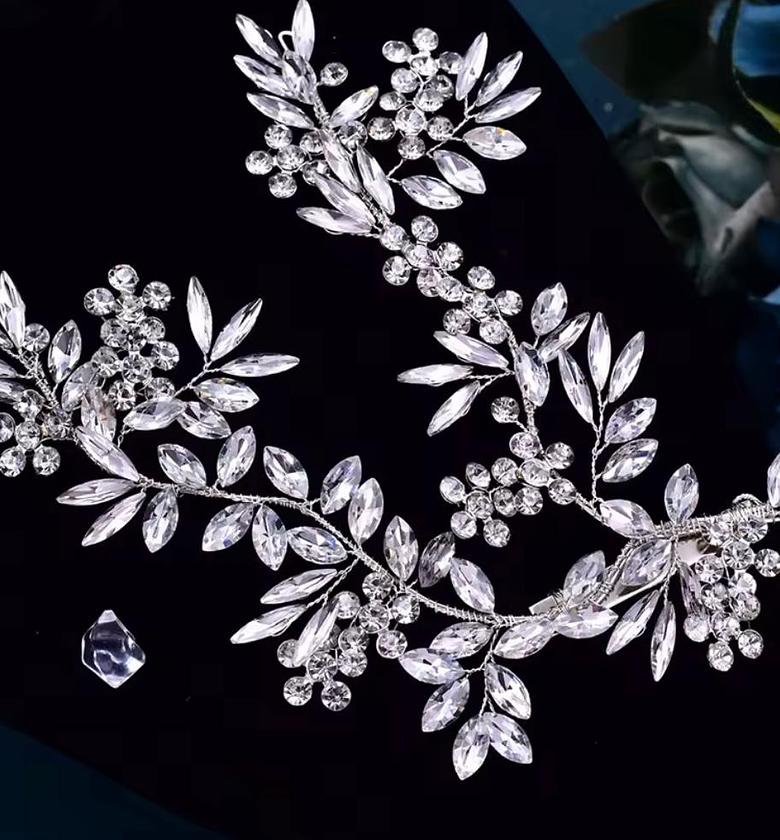 Sylvana Crystal Vine Bridal Headpiece image
