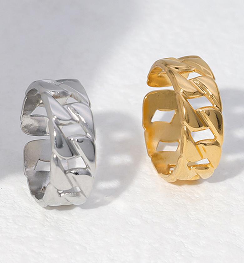 The Classic Cuban Link Ring image