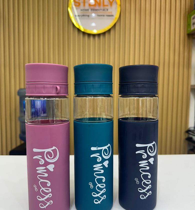 Water bottles image