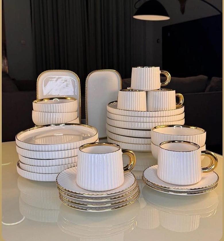 Elegant 32-Piece European Porcelain Fluted Dinnerware Set with Gold Rimming image
