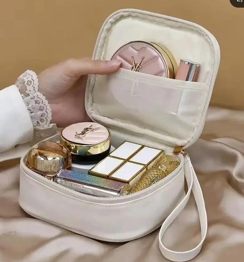 Waterproof Mini Pads Pouch image