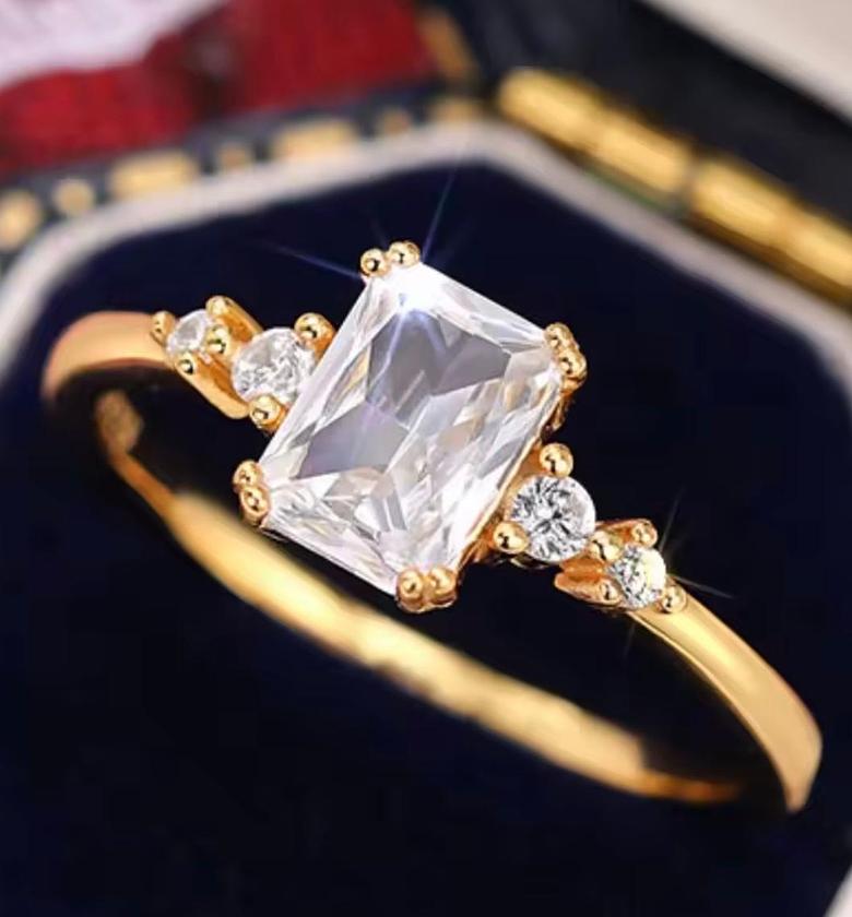 The Vintage Glamour Gold Stack Ring image