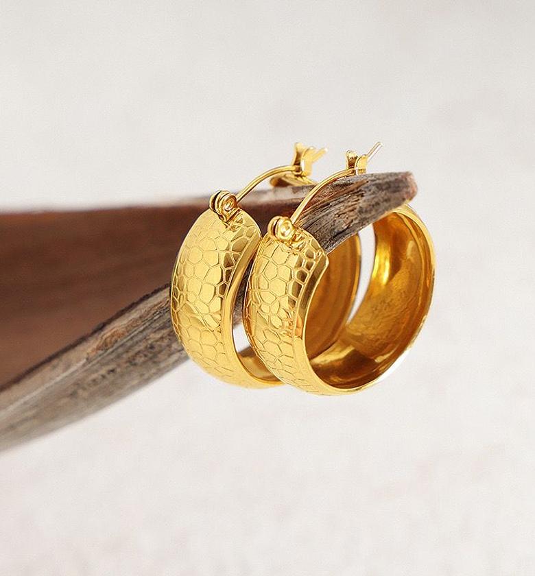 Honeycomb Texture Hoop Earrings image