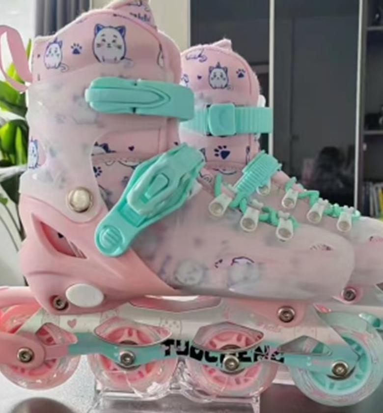 Skating Shoes. Adjustable Inline Skates image