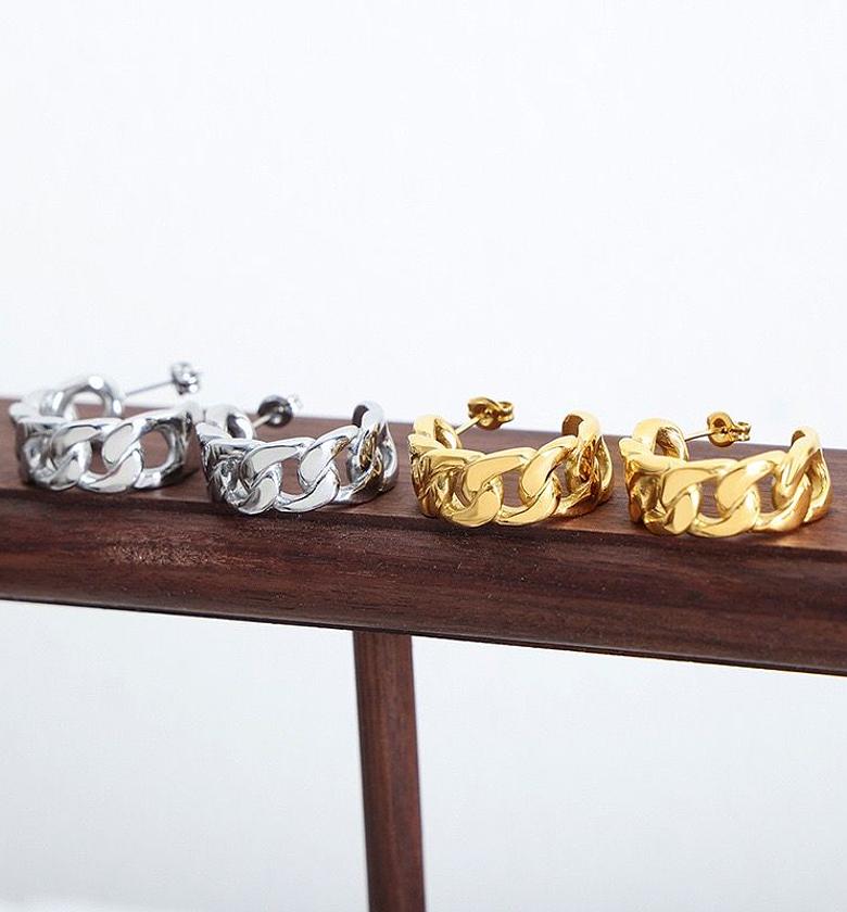 Chic Chain Link Hoop Earrings image