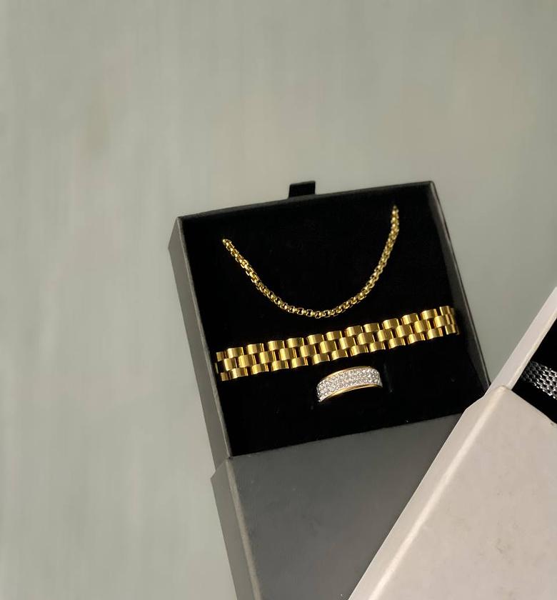 EDITOR'S BAZUU SET image