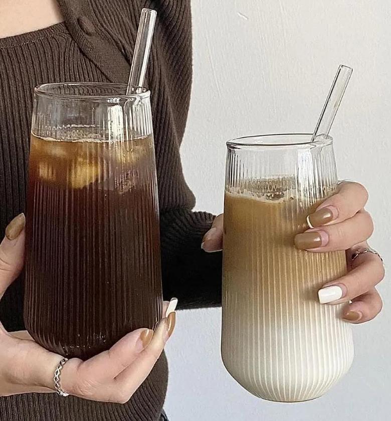 Fancy ribbed water/juice glasses. Capacity: 500ml image