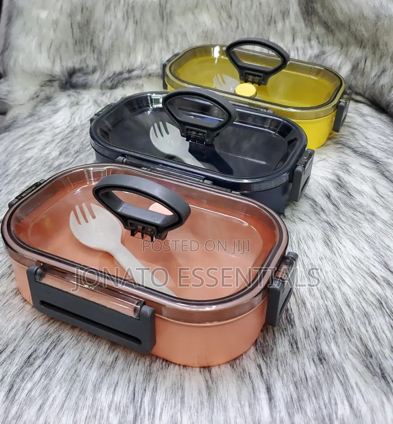 Leakproof Lunch Box – 450ml With Spoon Handle image