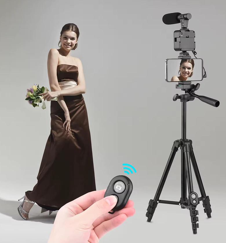 Smartphone Vlogging Kit, Tripod, Mic, Led Light, Remote image