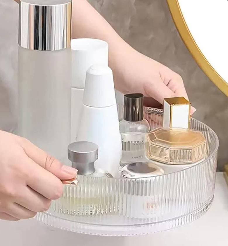 Acrylic ribbed rotating organizer. image