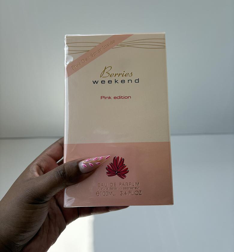 BERRIES WEEKEND (Pink Edition) - Women image