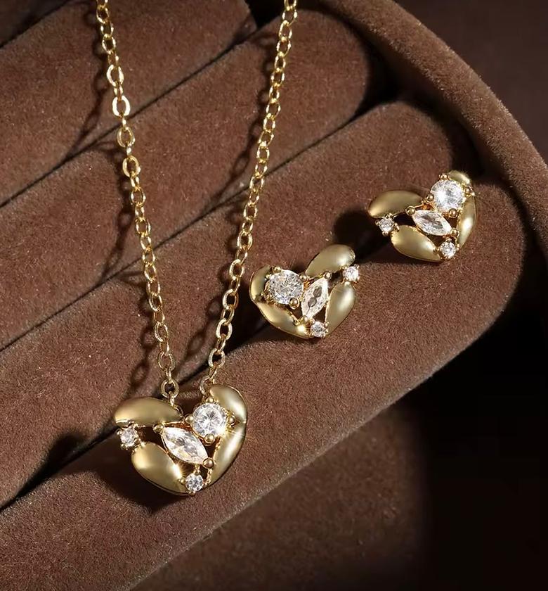 Eternal Heart Radiance Jewelry Set image