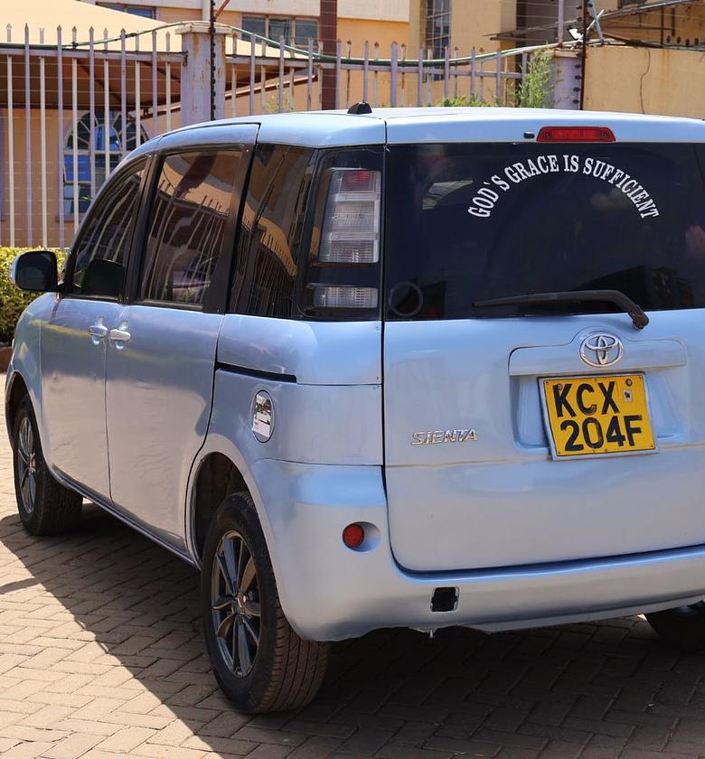 Toyota Sienta KCX, YOM 2012 Model,  Automatic, Rating 1500cc 7 Seater image