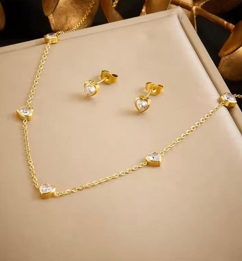 Valentina Crystal Heart Charm Set image