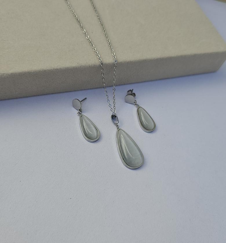 Silver opulent set image