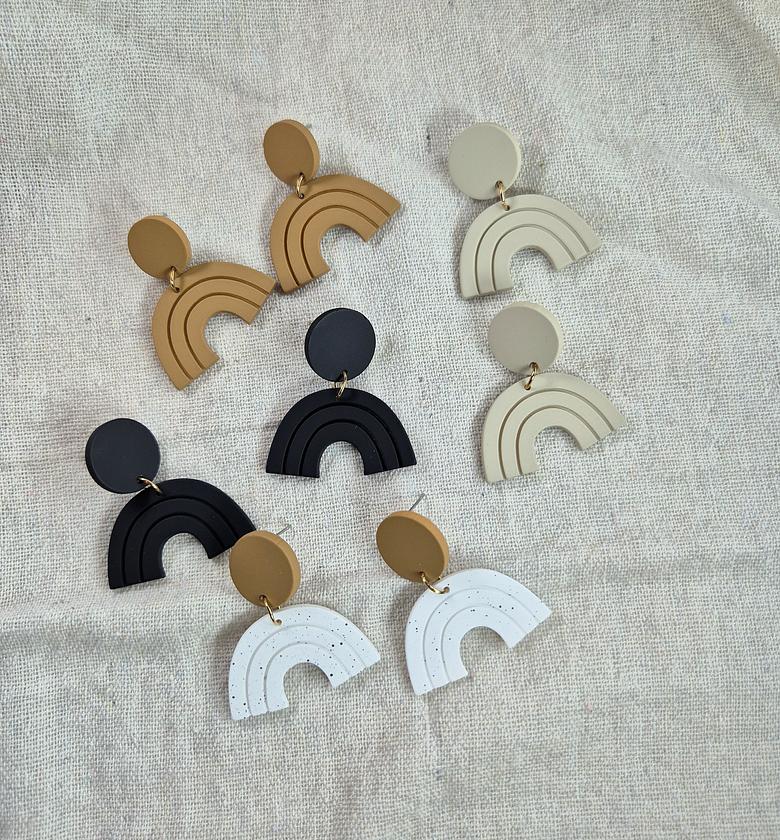 Arch Polymer Earrings  image
