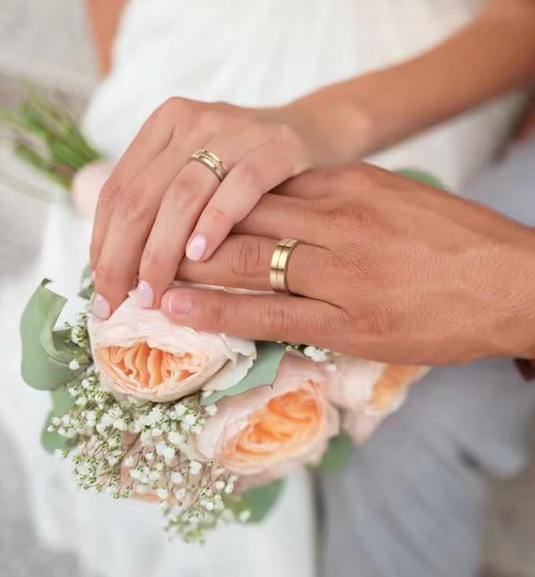 The Vows Collection Pave Band Set image